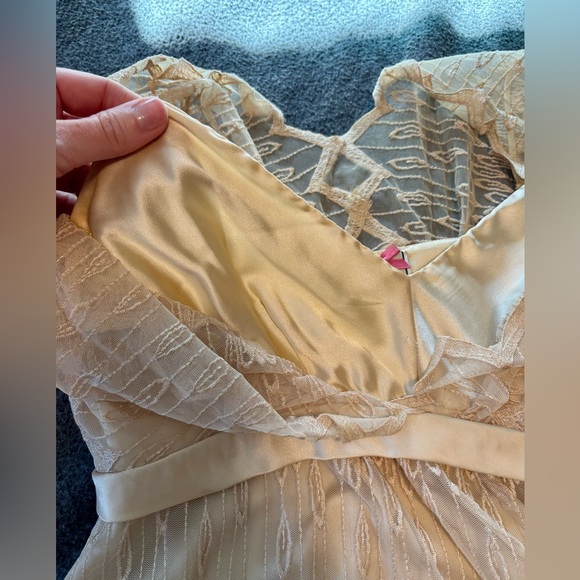 Yoana Baraschi cream lace mini dress - Picture 3 of 6